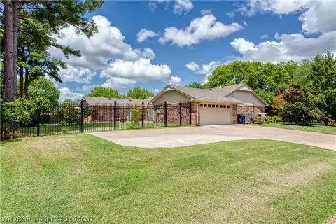 Exterior - 3116 Royal Scots, Fort Smith, AR 72908 photo 5 of 9