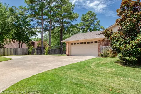 Exterior - 3116 Royal Scots, Fort Smith, AR 72908 photo 6 of 9