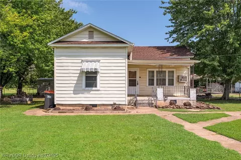 Exterior - 5902 Mount Zion Rd, Hackett, AR 72937 photo 4 of 12
