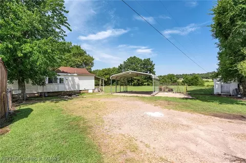 Exterior - 5902 Mount Zion Rd, Hackett, AR 72937 photo 6 of 12