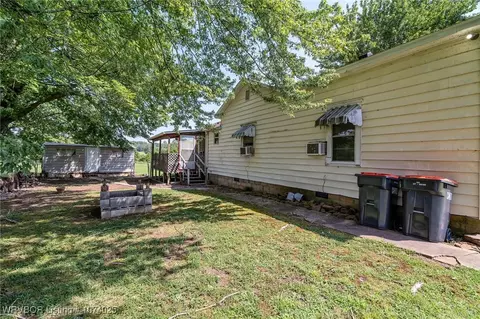 Exterior - 5902 Mount Zion Rd, Hackett, AR 72937 photo 9 of 12