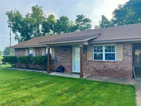 720 Darrin Dr, Charleston, AR 72933