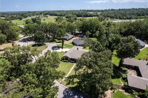 View/Area - 10910 Hunters Point Rd, Fort Smith, AR 72903 photo 5 of 5