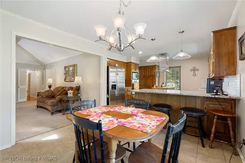 Dining - 10910 Hunters Point Rd, Fort Smith, AR 72903 photo 3 of 3