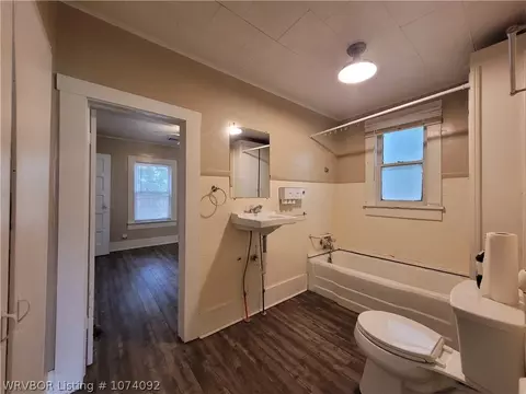 80 6th St, Waldron, AR 72958 photo 6