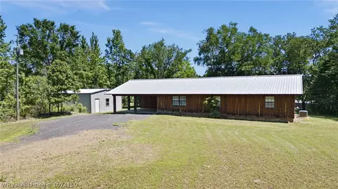 2710 Bailey Loop Rd, Russellville, AR 72802