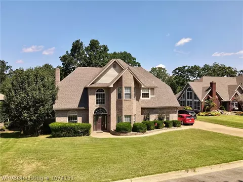 1905 Hillsboro Ln, Fort Smith, AR 72908