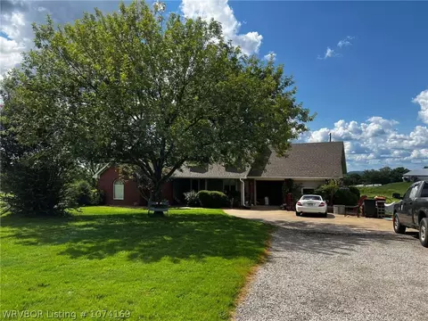 5524 Boone Rd, Hackett, AR 72937