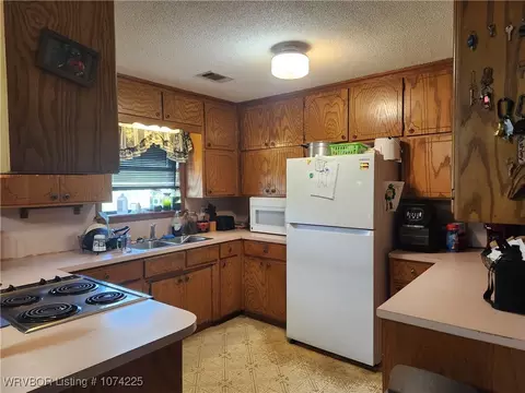 Kitchen - 6701 Highway 41, Cecil, AR 72930 photo 1 of 1