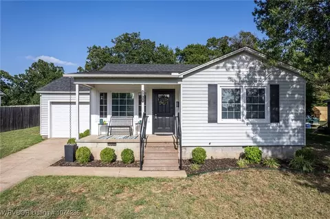 3911 18th St, Fort Smith, AR 72901