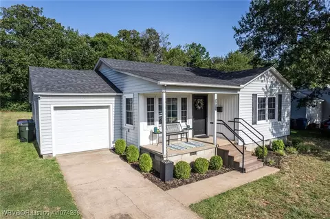 3911 18th St, Fort Smith, AR 72901 photo 2