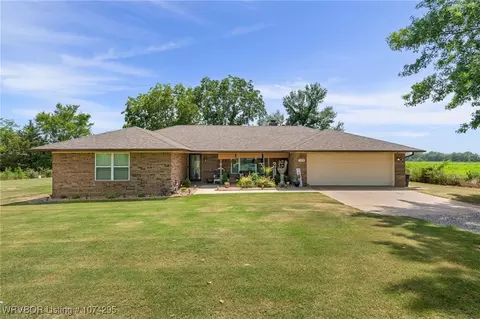 5438 Parks Rd, Van Buren, AR 72956