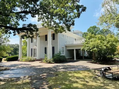 4823 S Cliff Dr, Fort Smith, AR 72903
