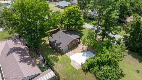 804 F St, Barling, AR 72923 photo 35