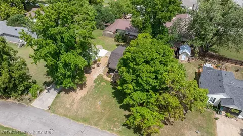 804 F St, Barling, AR 72923 photo 39
