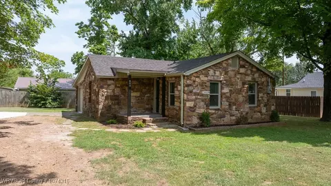 804 F St, Barling, AR 72923 photo 32