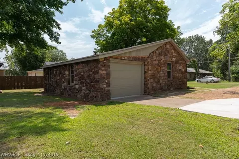 804 F St, Barling, AR 72923 photo 25