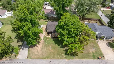 804 F St, Barling, AR 72923 photo 40