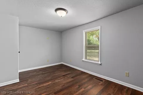 804 F St, Barling, AR 72923 photo 14