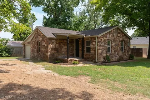 804 F St, Barling, AR 72923 photo 23