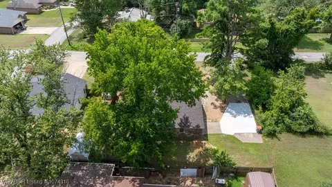 804 F St, Barling, AR 72923 photo 37