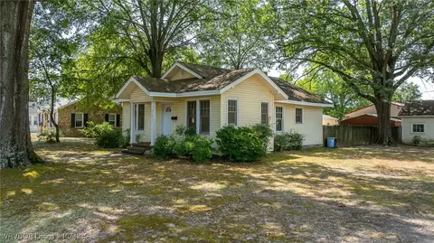 614 N 7th St, Paris, AR 72855 photo 3