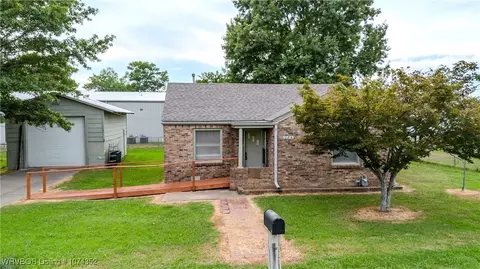 123 S Logan St, Charleston, AR 72933