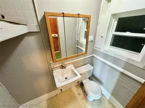 Bath - 4506 21st St, Fort Smith, AR 72901 photo 3 of 3