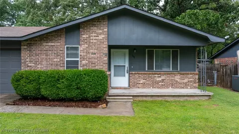 109 Gama Cir, Roland, OK 74954