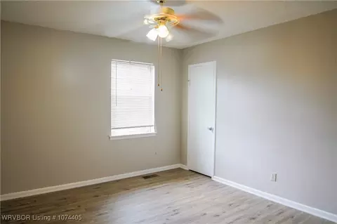 Bedroom - 2614 Ionia St, Fort Smith, AR 72901 photo 3 of 7