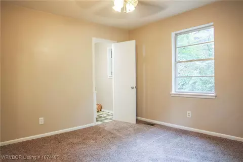 Bedroom - 2614 Ionia St, Fort Smith, AR 72901 photo 5 of 7