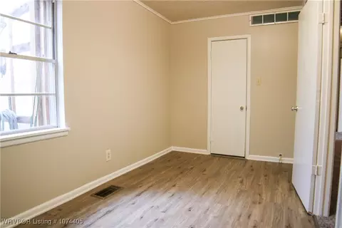 Bedroom - 2614 Ionia St, Fort Smith, AR 72901 photo 2 of 7