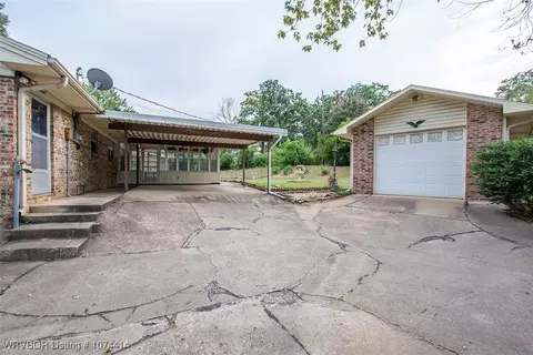 1201 N 58th Ter, Fort Smith, AR 72904 photo 3