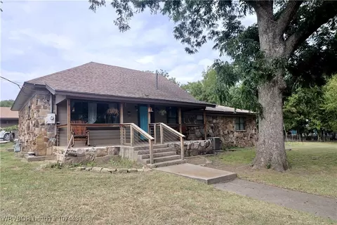 21590 W Maple Ave, Howe, OK 74940 photo 1