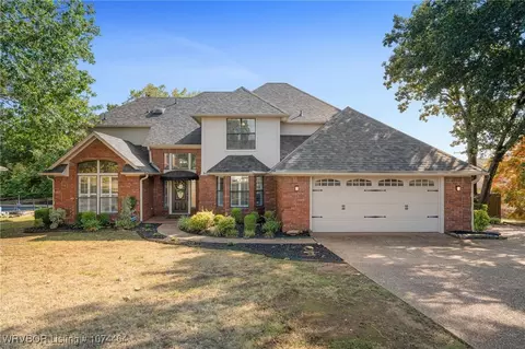 1107 Bear Track Dr, Van Buren, AR 72956