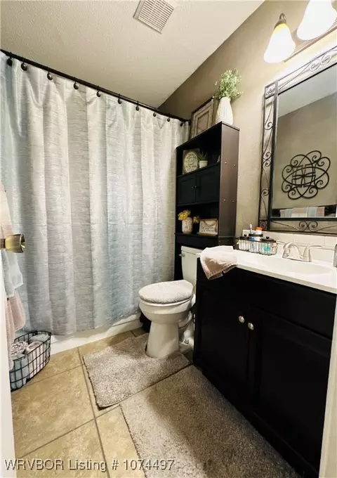Bath - 805 N St, Barling, AR 72923 photo 1 of 4
