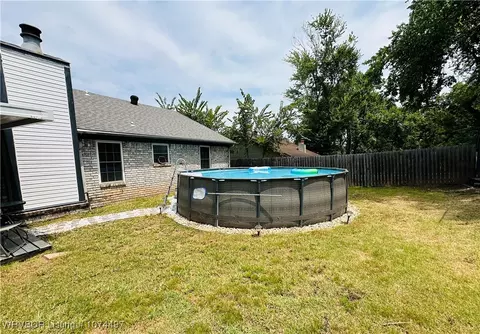 Exterior - 805 N St, Barling, AR 72923 photo 7 of 7