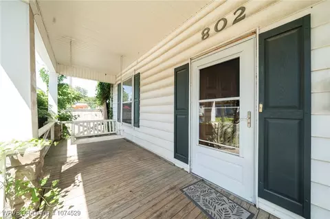 Exterior - 802 N 14th St, Fort Smith, AR 72901 photo 3 of 6