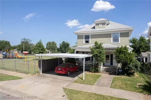 Exterior - 802 N 14th St, Fort Smith, AR 72901 photo 6 of 6