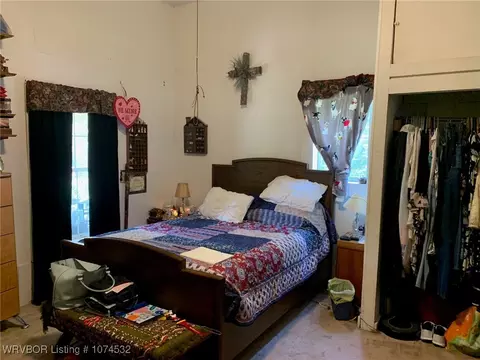 Bedroom - 2422 E Coal Rd, Altus, AR 72821 photo 1 of 2