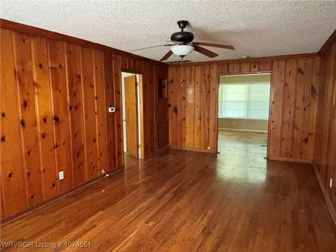 Living - 132 N 49th St, Fort Smith, AR 72903 photo 3 of 3