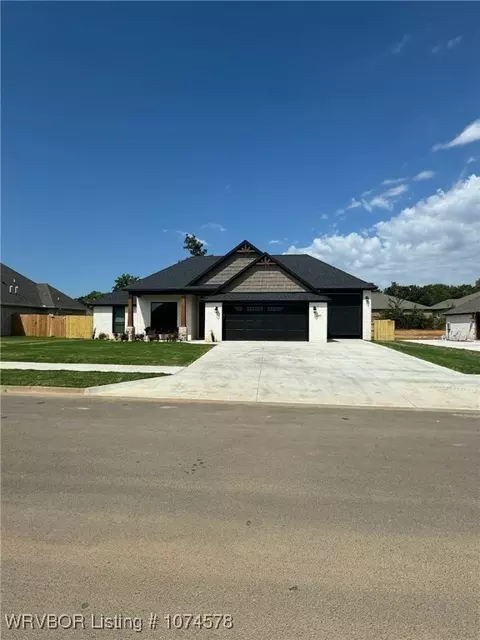 1123 Partridge Pl, Barling, AR 72923