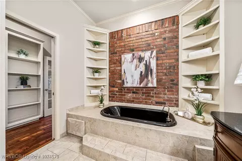 Bath - 1809 Wellington, Fort Smith, AR 72908 photo 2 of 5