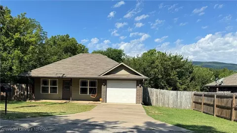 107 N Paul Mathis Dr, Poteau, OK 74953