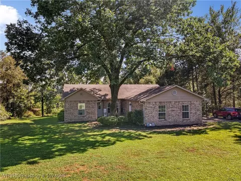 157 Fairview Dr, Russellville, AR 72802