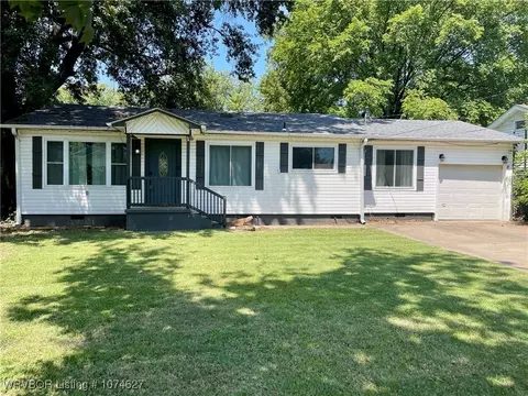 1609 Jackson, Fort Smith, AR 72901