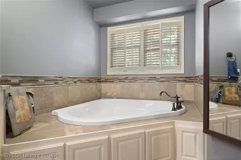 Bath - 2312 Ramsgate, Fort Smith, AR 72908 photo 1 of 5