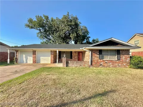 4415 Urbana Dr, Fort Smith, AR 72904