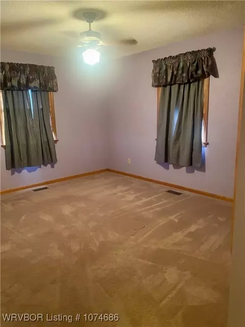 Bedroom - 641 Old Hackett Rd, Greenwood, AR 72936 photo 1 of 2