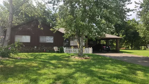 409 Falconer St, Charleston, AR 72933